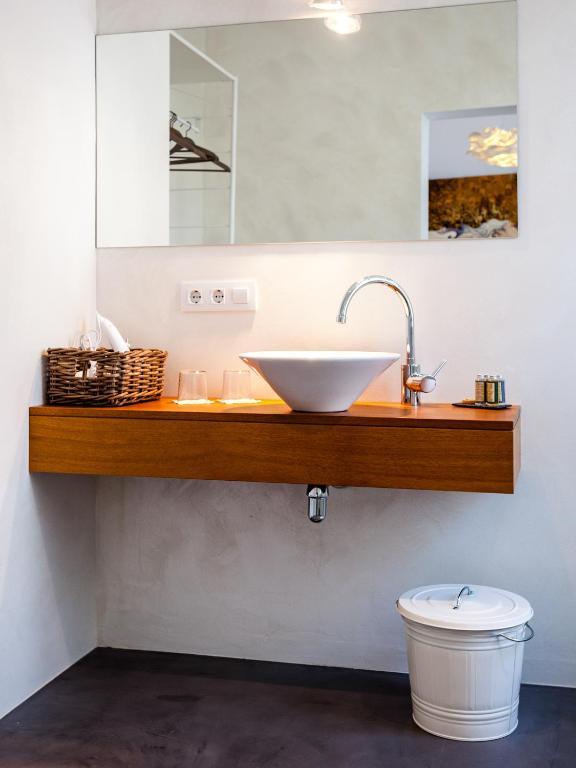 Cheap & Chic Hotel Ciutadella  Bilik gambar