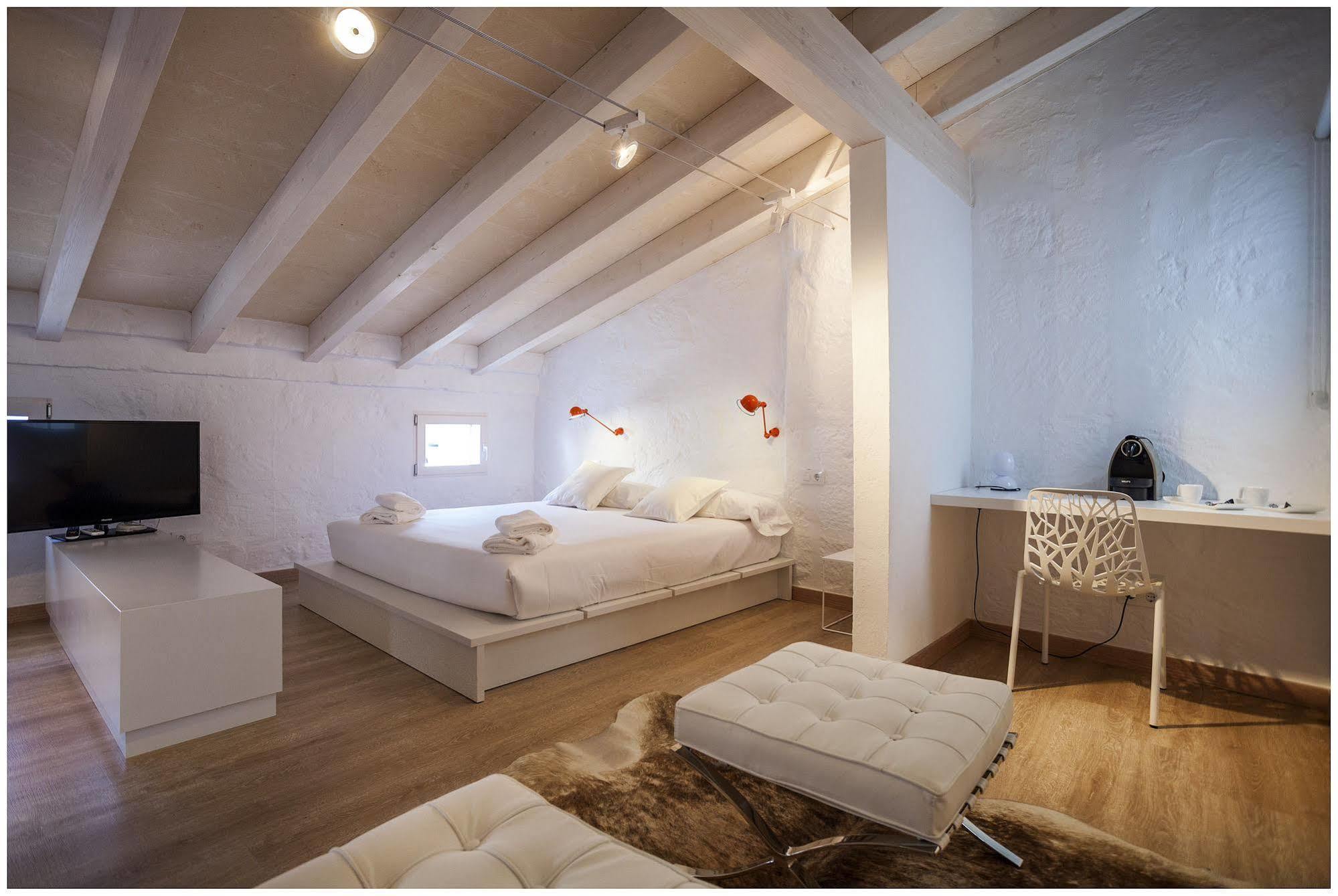 Cheap & Chic Hotel Ciutadella  Luaran gambar