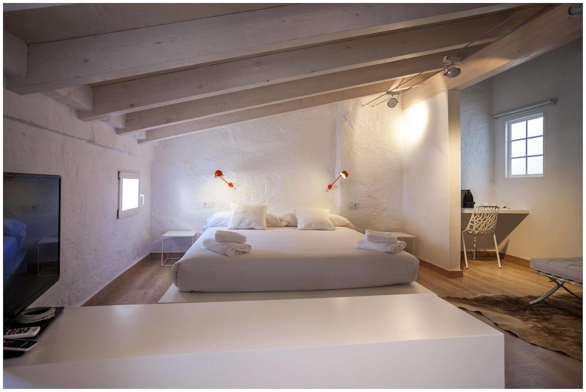 Cheap & Chic Hotel Ciutadella  Luaran gambar